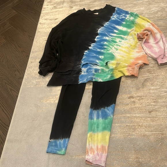 Electric & Rose Pants - Electric & Rose set.  High waisted leggings, XS. Oversized sweatshirt, Small